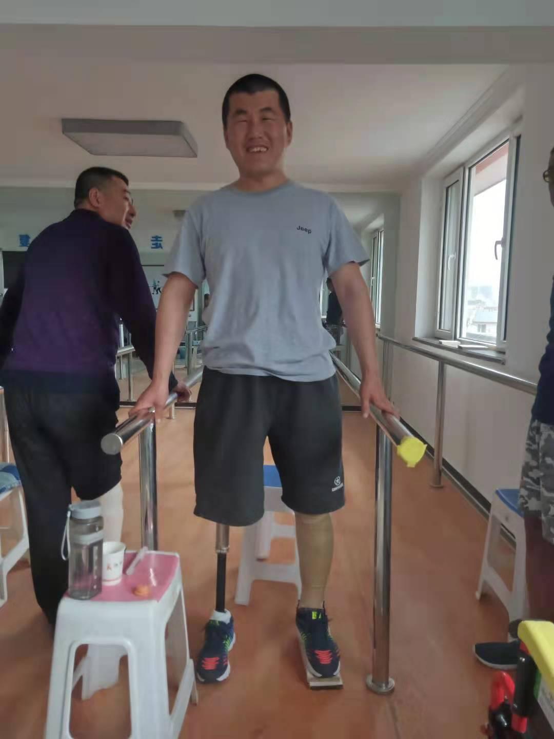 小腿假肢能干活吗(图1)