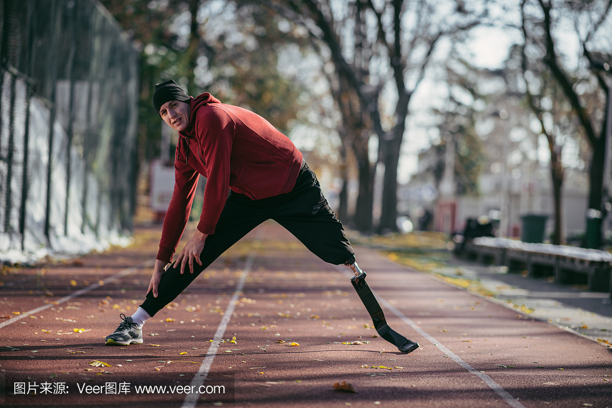 我国首款智能动力小腿假肢问世(图1)