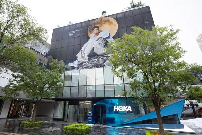 幺妹峰北壁国人首度登顶； “越野跑大神”食毒菌身亡 犀牛说(图26)