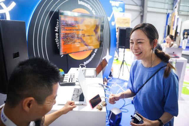 外滩大会上“秀绝活”机器人离我们的生活还有多远？(图15)