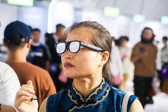 外滩大会上“秀绝活”机器人离我们的生活还有多远？(图27)