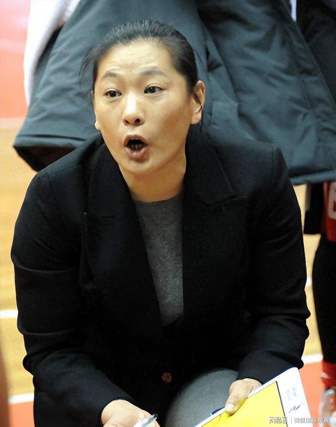 女篮名将李昕与巩晓彬分手后嫁知识分子又离婚如今单身无儿女(图4)