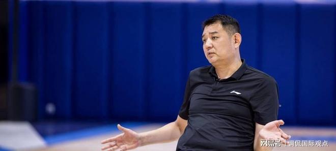 女篮名将李昕与巩晓彬分手后嫁知识分子又离婚如今单身无儿女(图24)