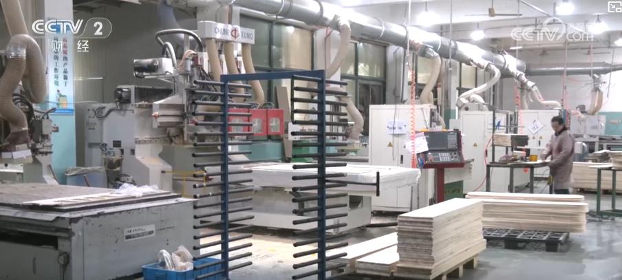 “冷装备”成“热销品” ：国产雪具凭实力圈粉市场 热销国内 加速“出海”(图1)