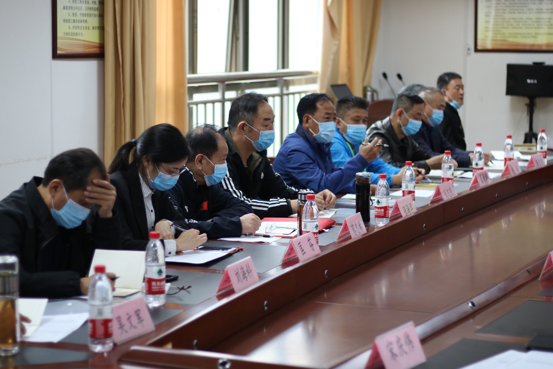 众擎CEO赵同阳揭秘T800：人形机器人如何超越人类体能极限