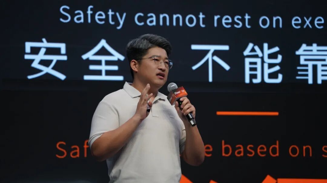 中国人能飞！杭州发布全球首款站姿载人飞行器(图8)